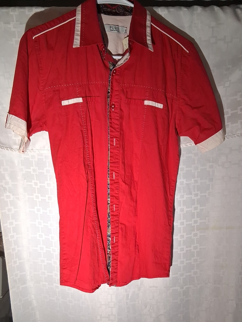 Pure american design than red short sleep button down Paisley accents